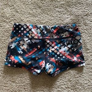 Fleo Medium 
2.5" inseam
Mid rise